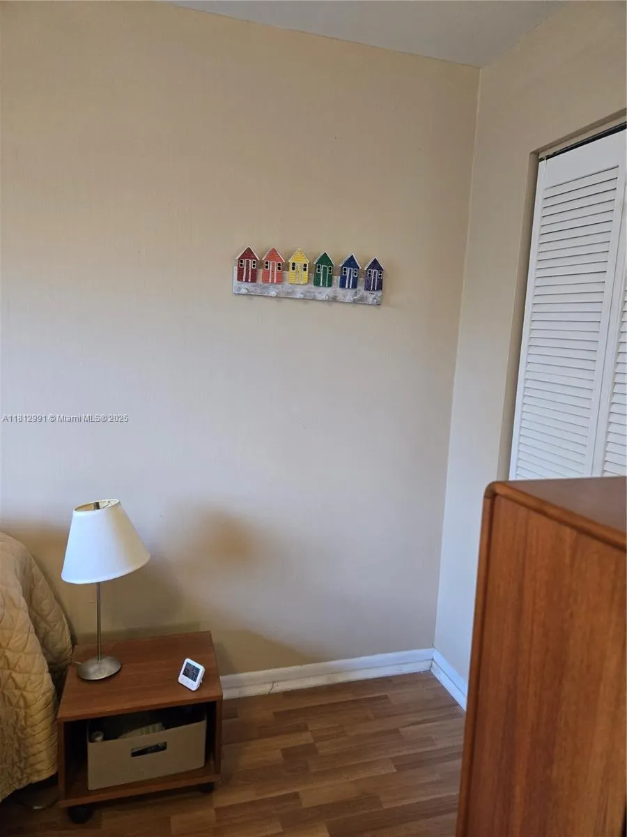 500 NE 2nd St, #207
