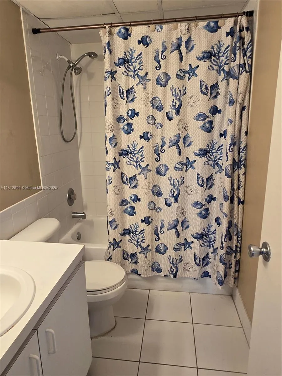 500 NE 2nd St, #207