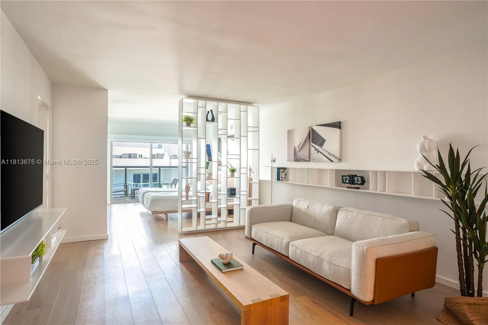 10250 Collins Avenue, #211