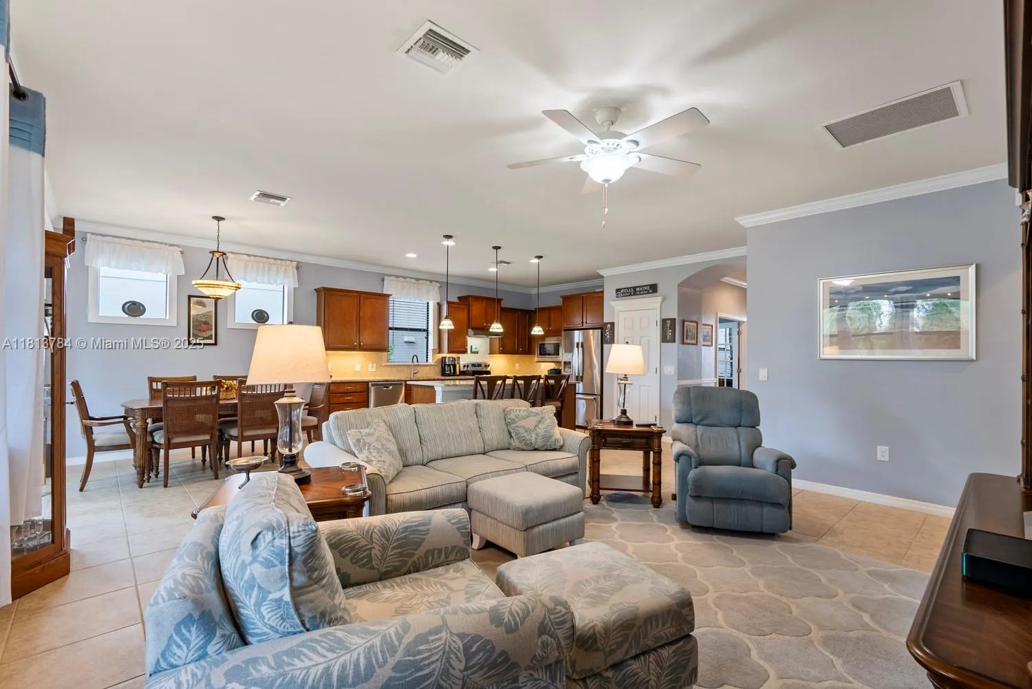 6085 Triumph Lane