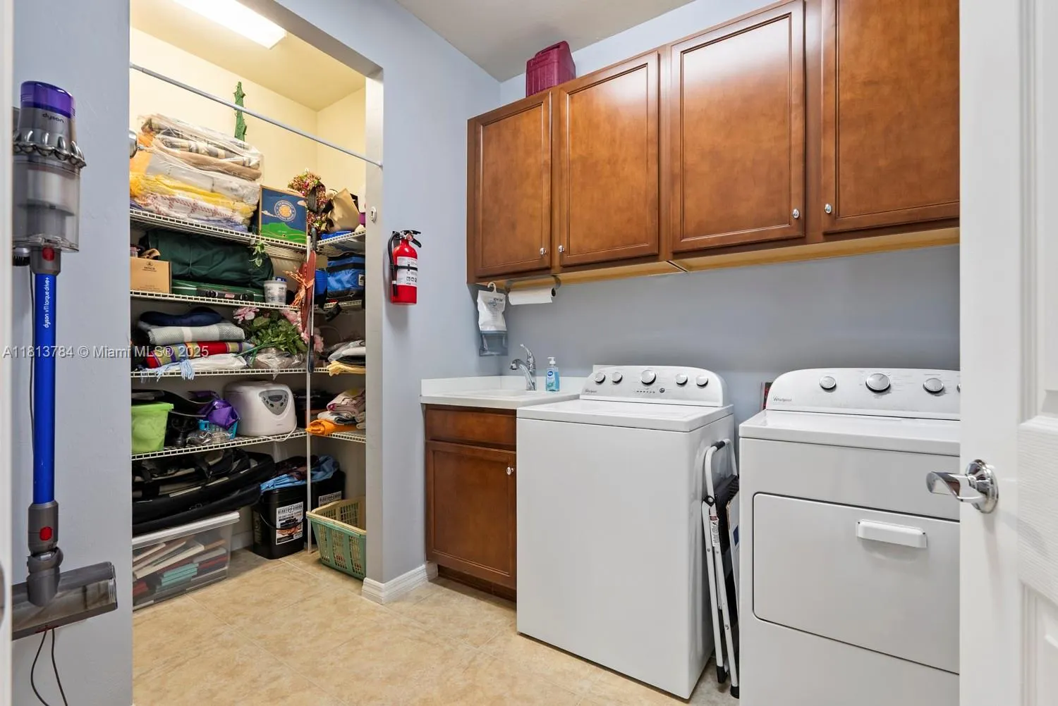 6085 Triumph Lane