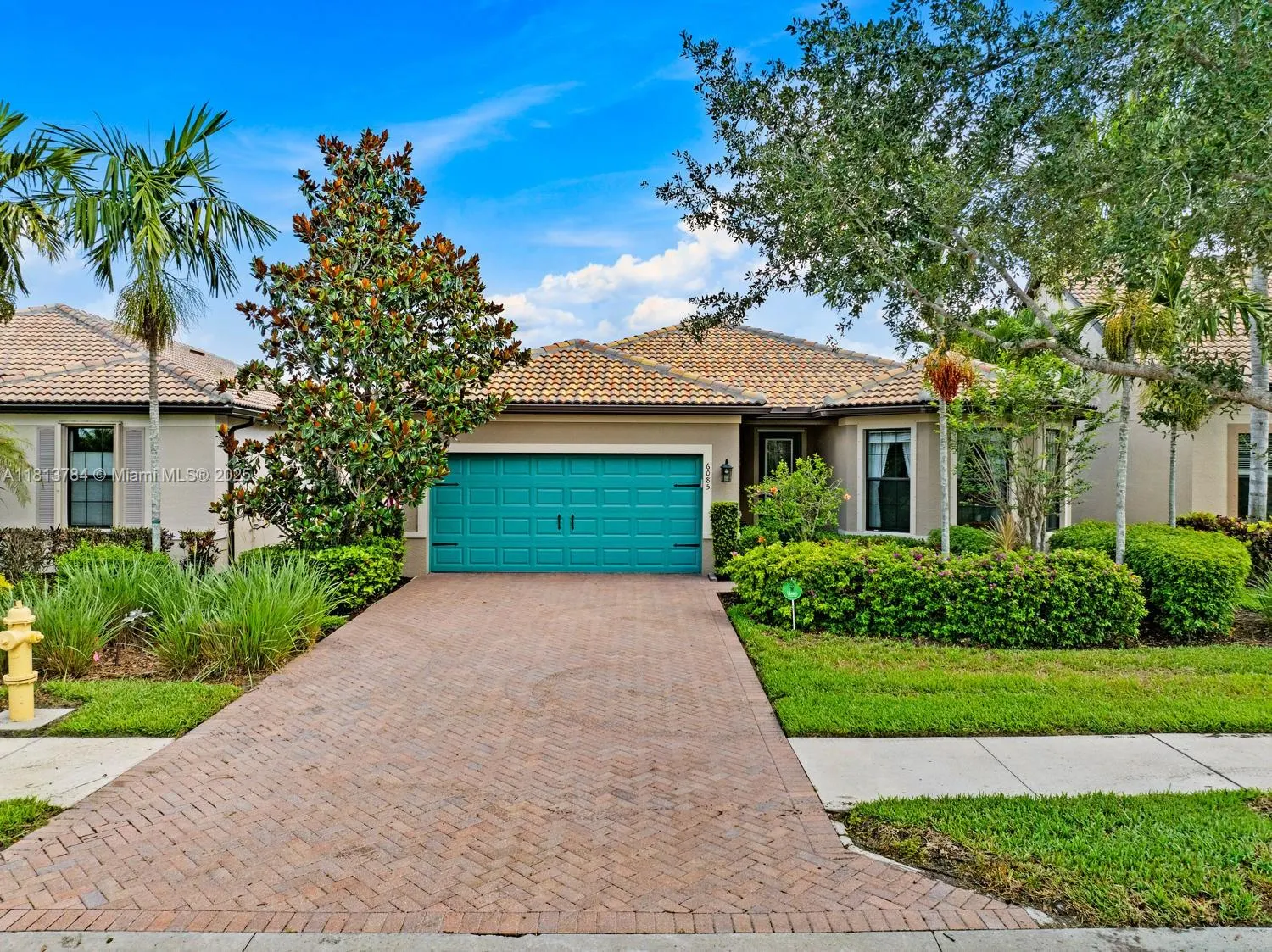 6085 Triumph Lane