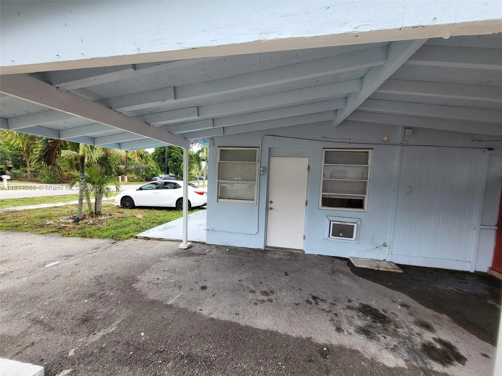 5019 NE 19th Ter