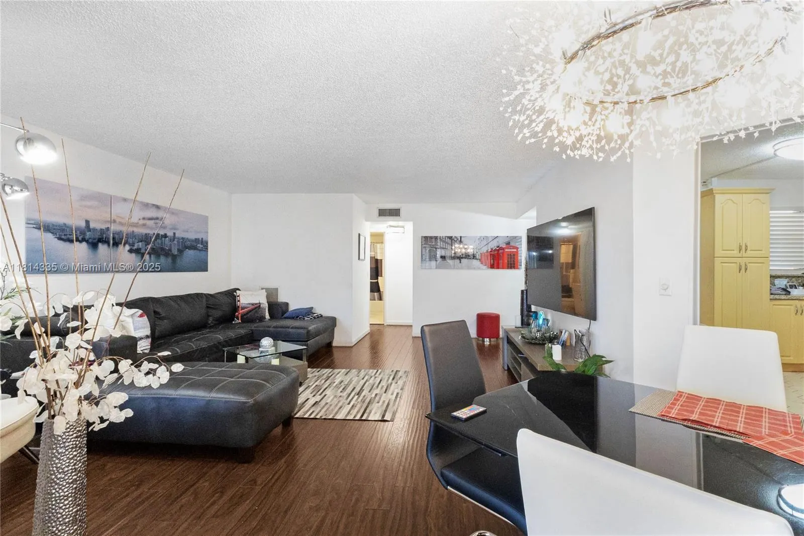 5749 Camino Del Sol, #403