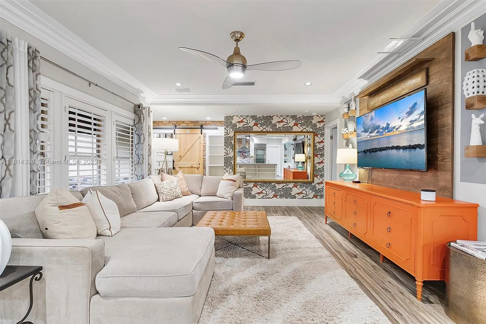 700 Vilabella Ave