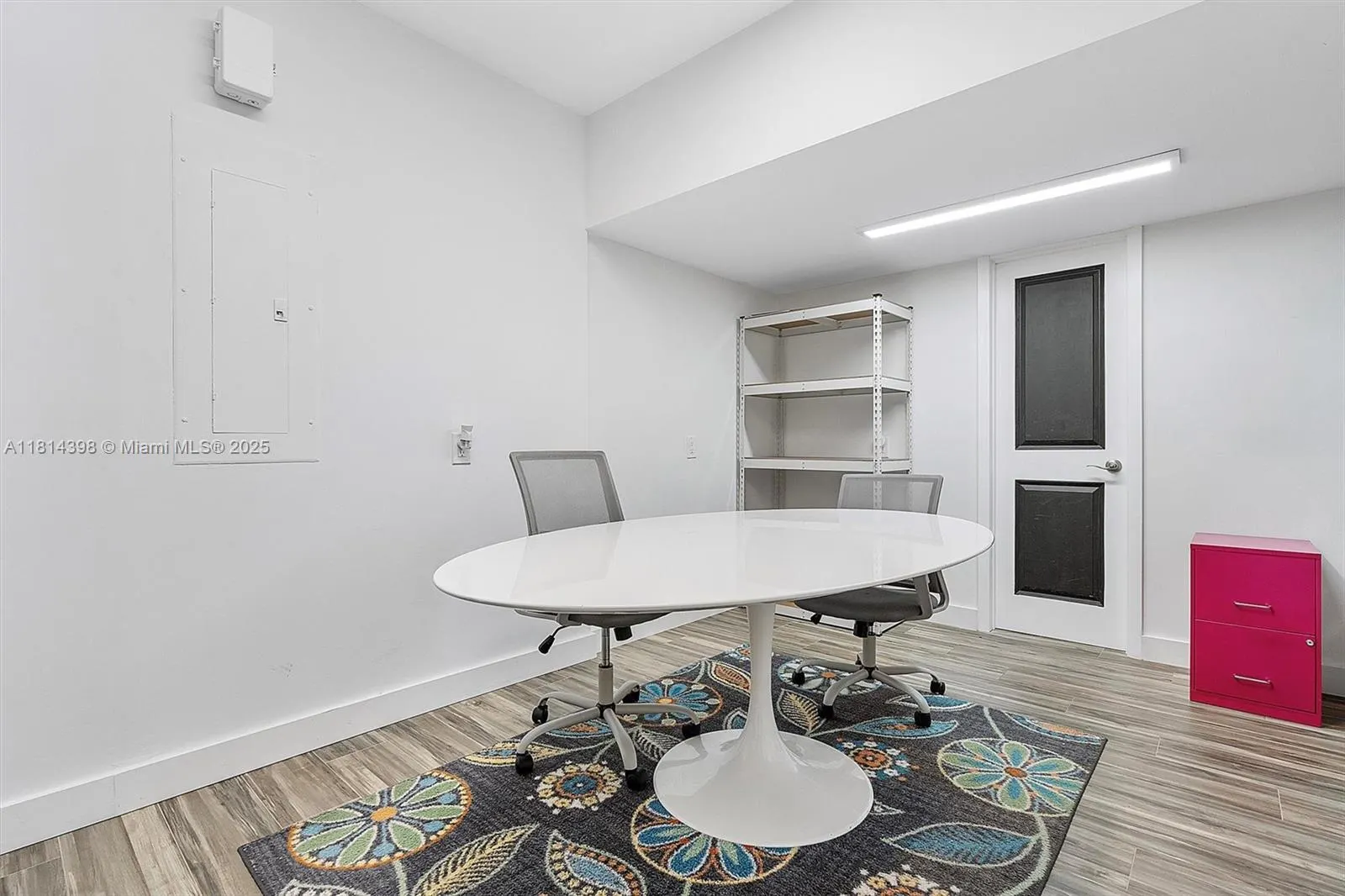 700 Vilabella Ave