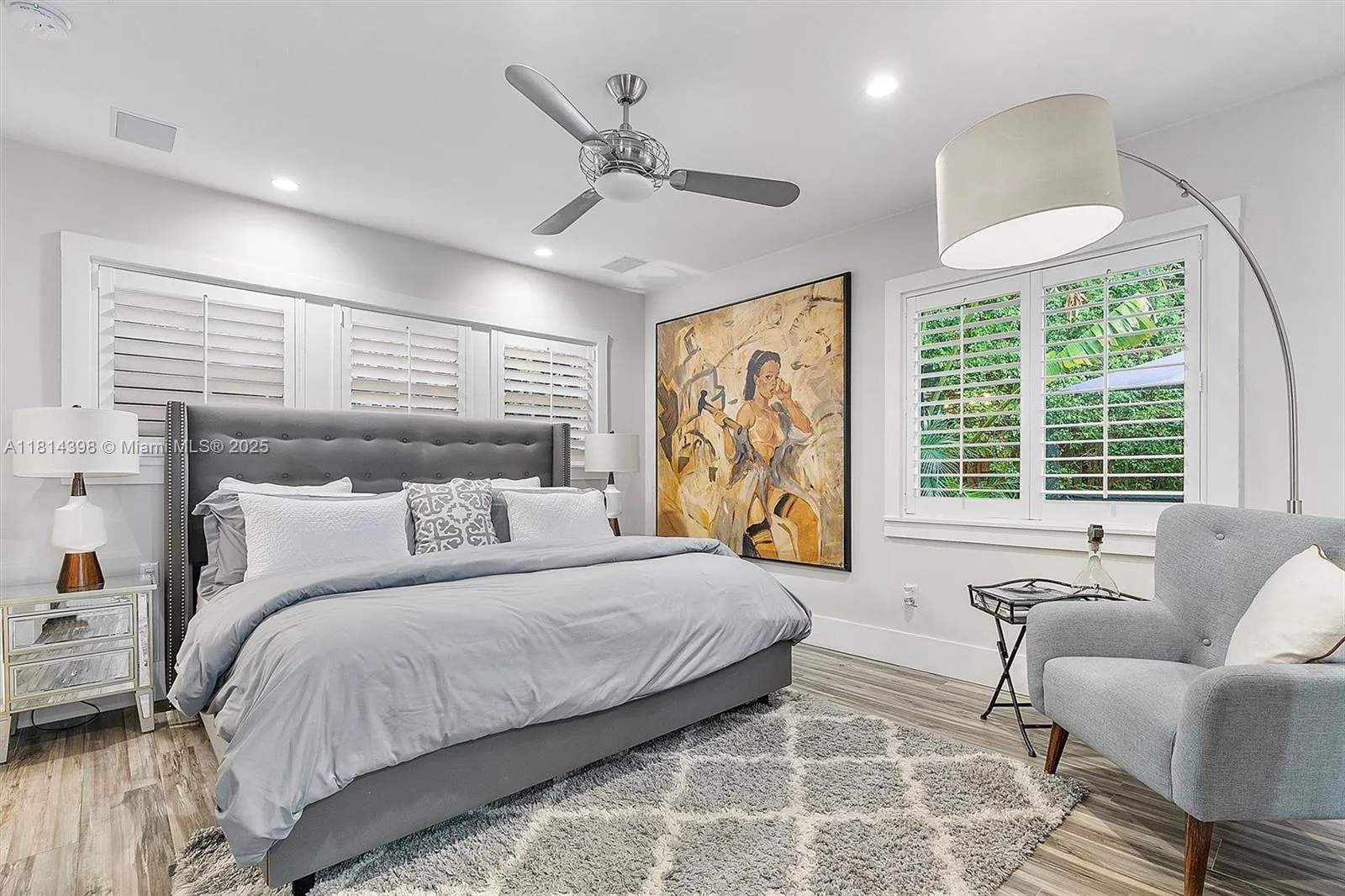 700 Vilabella Ave