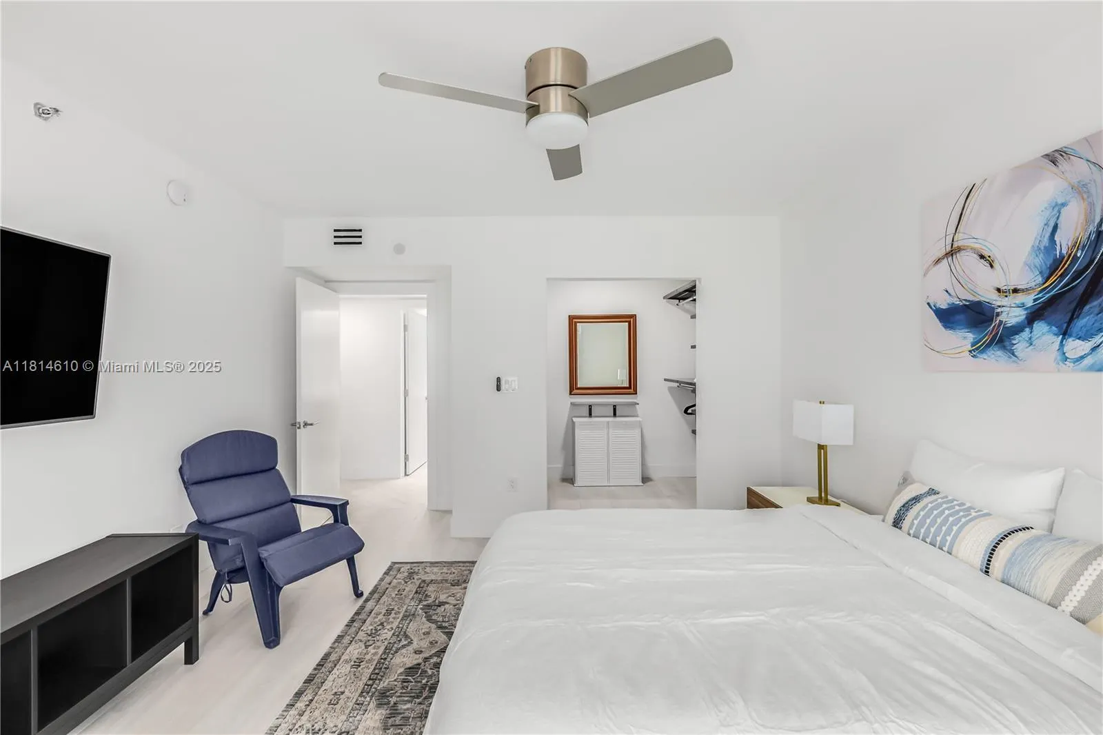 8855 COLLINS AVE, #4G
