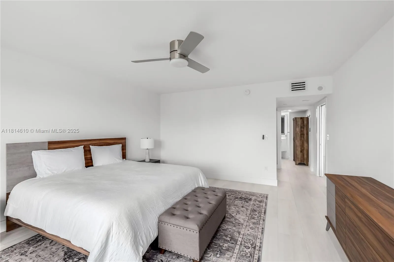 8855 COLLINS AVE, #4G