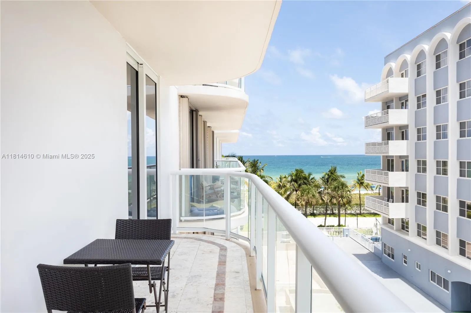 8855 COLLINS AVE, #4G
