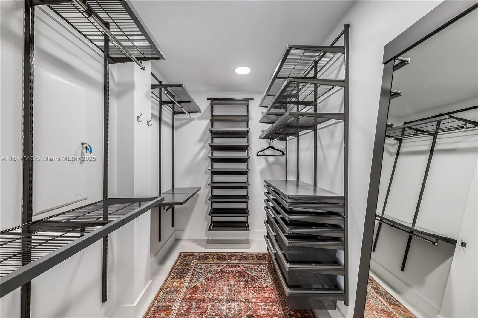 8855 COLLINS AVE, #4G