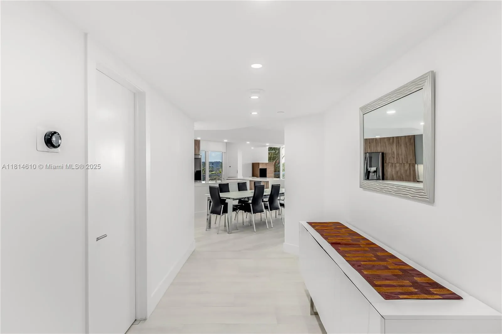 8855 COLLINS AVE, #4G