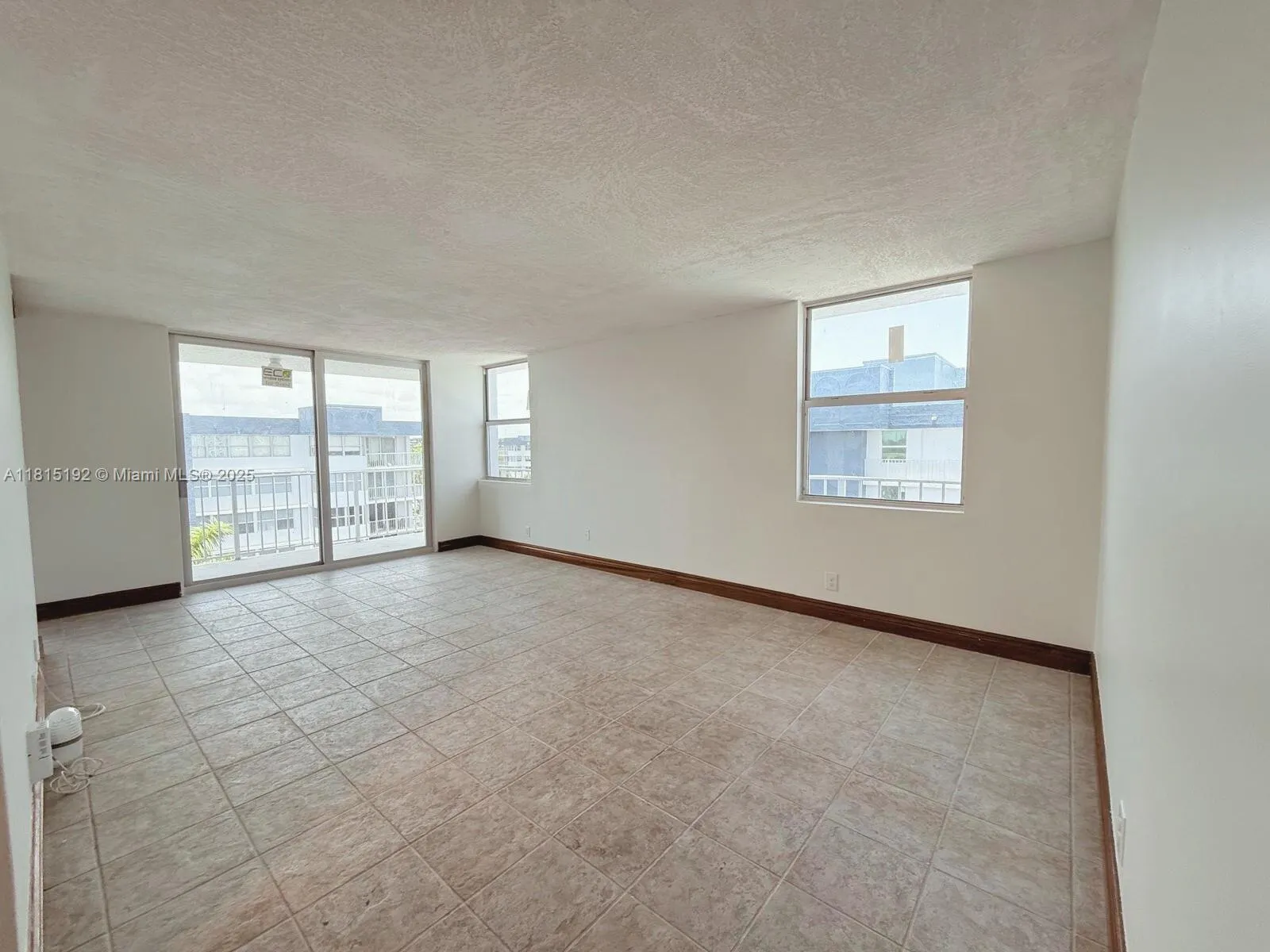 16570 NE 26th Ave, #6B
