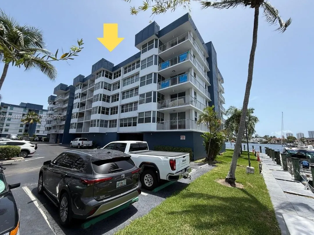 16570 NE 26th Ave, #6B