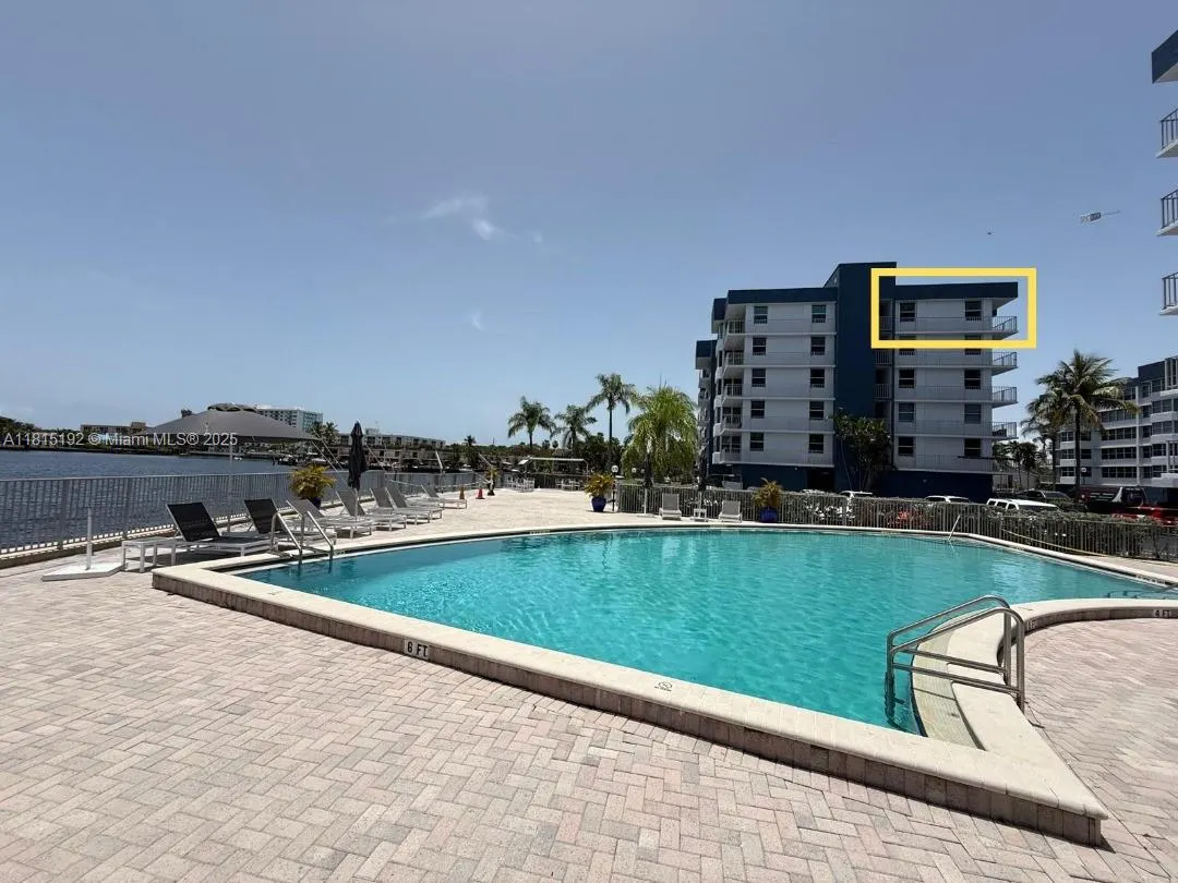 16570 NE 26th Ave, #6B