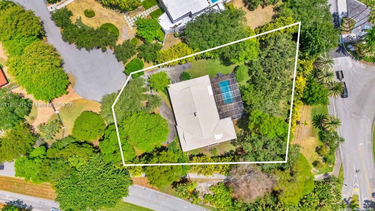 5990 SW 135th Ter