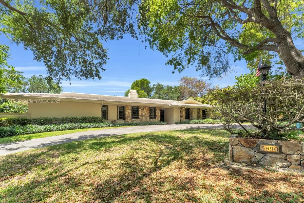 5990 SW 135th Ter