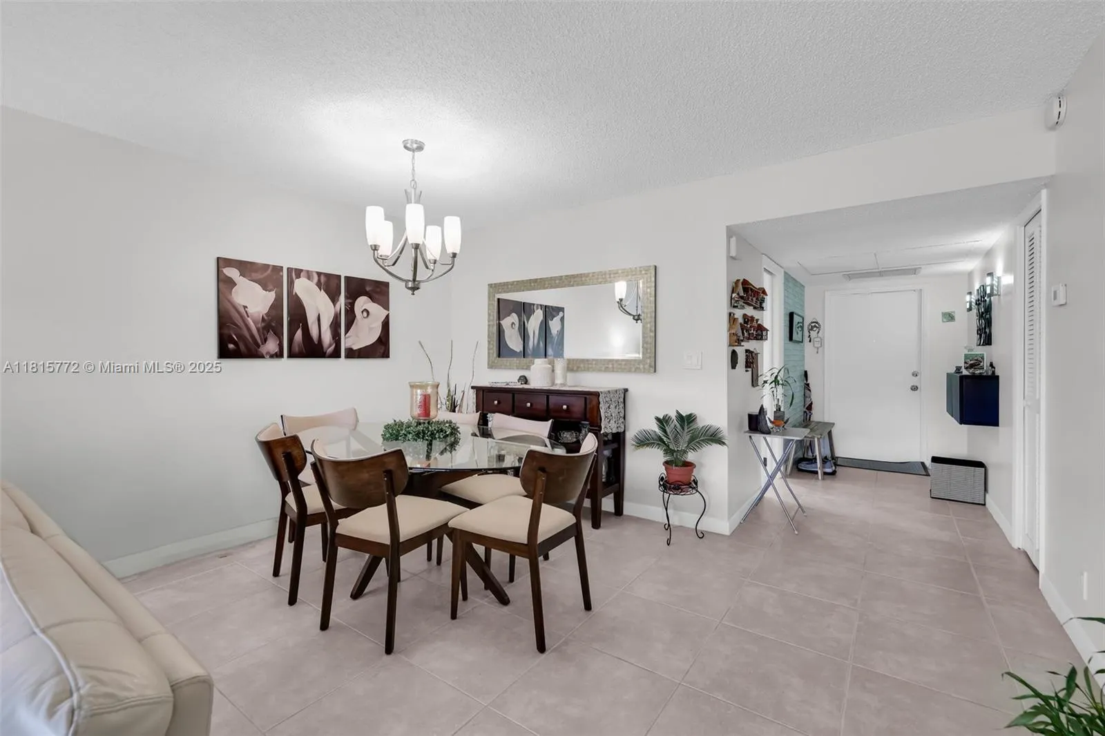 3301 S Palm Aire Dr, #106