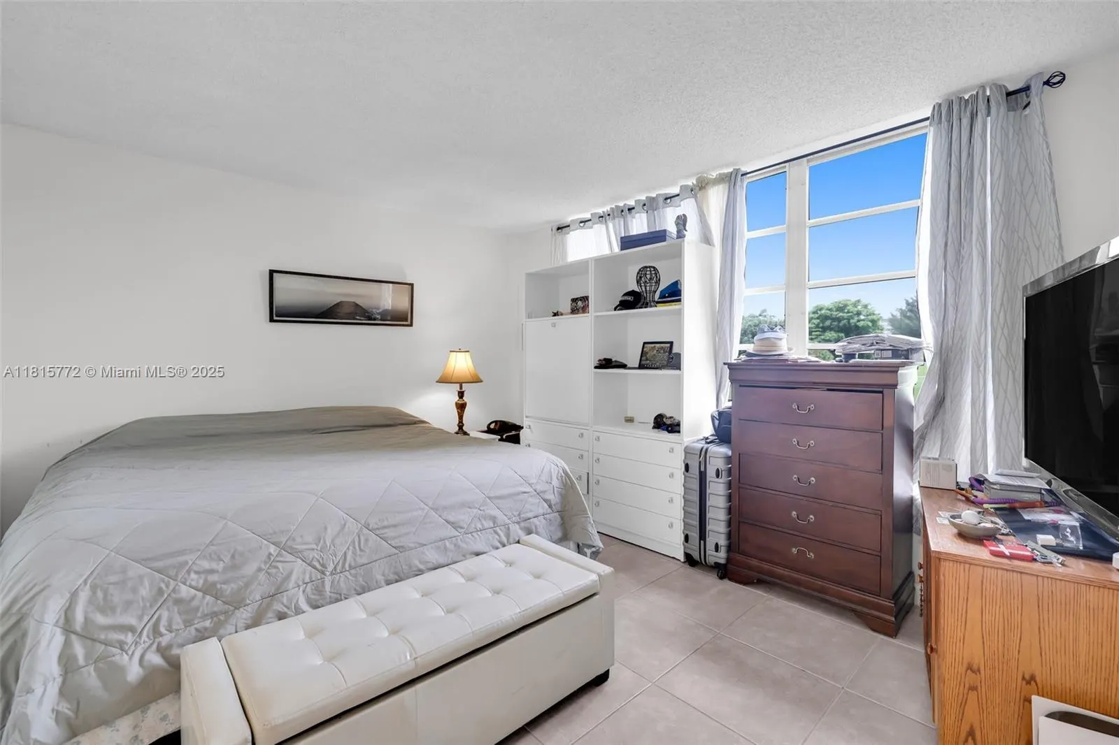 3301 S Palm Aire Dr, #106