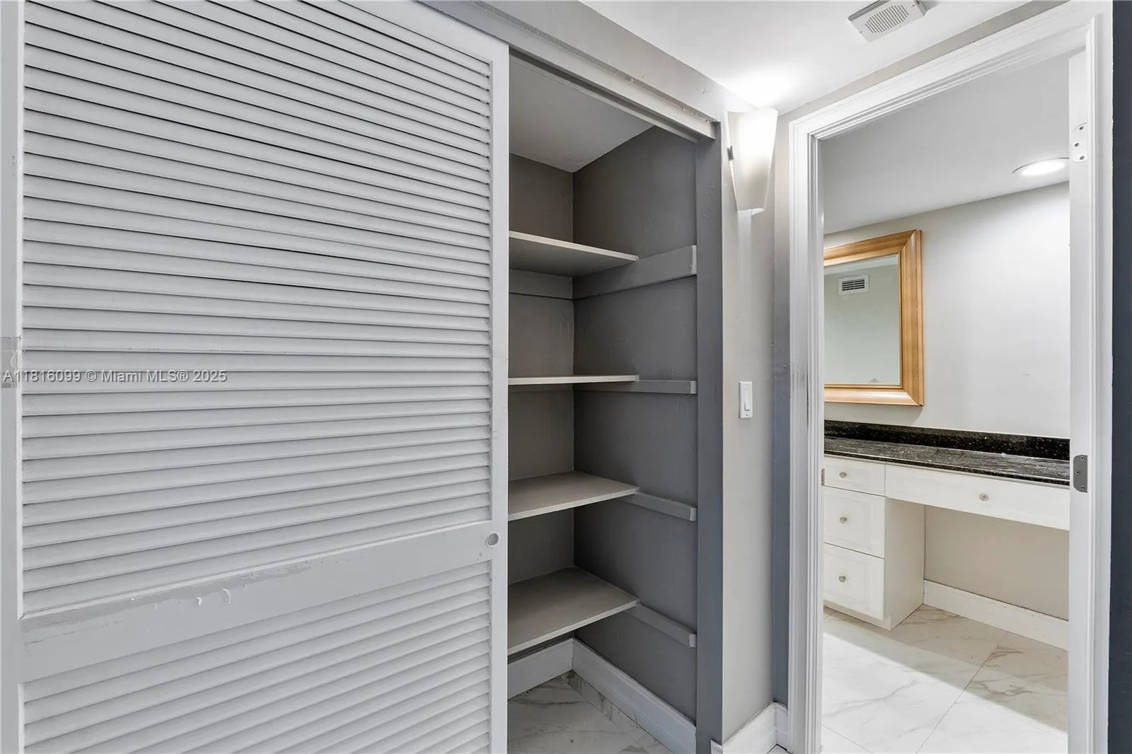 90 Edgewater Dr, #305