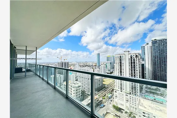 1111 SW 1st Ave