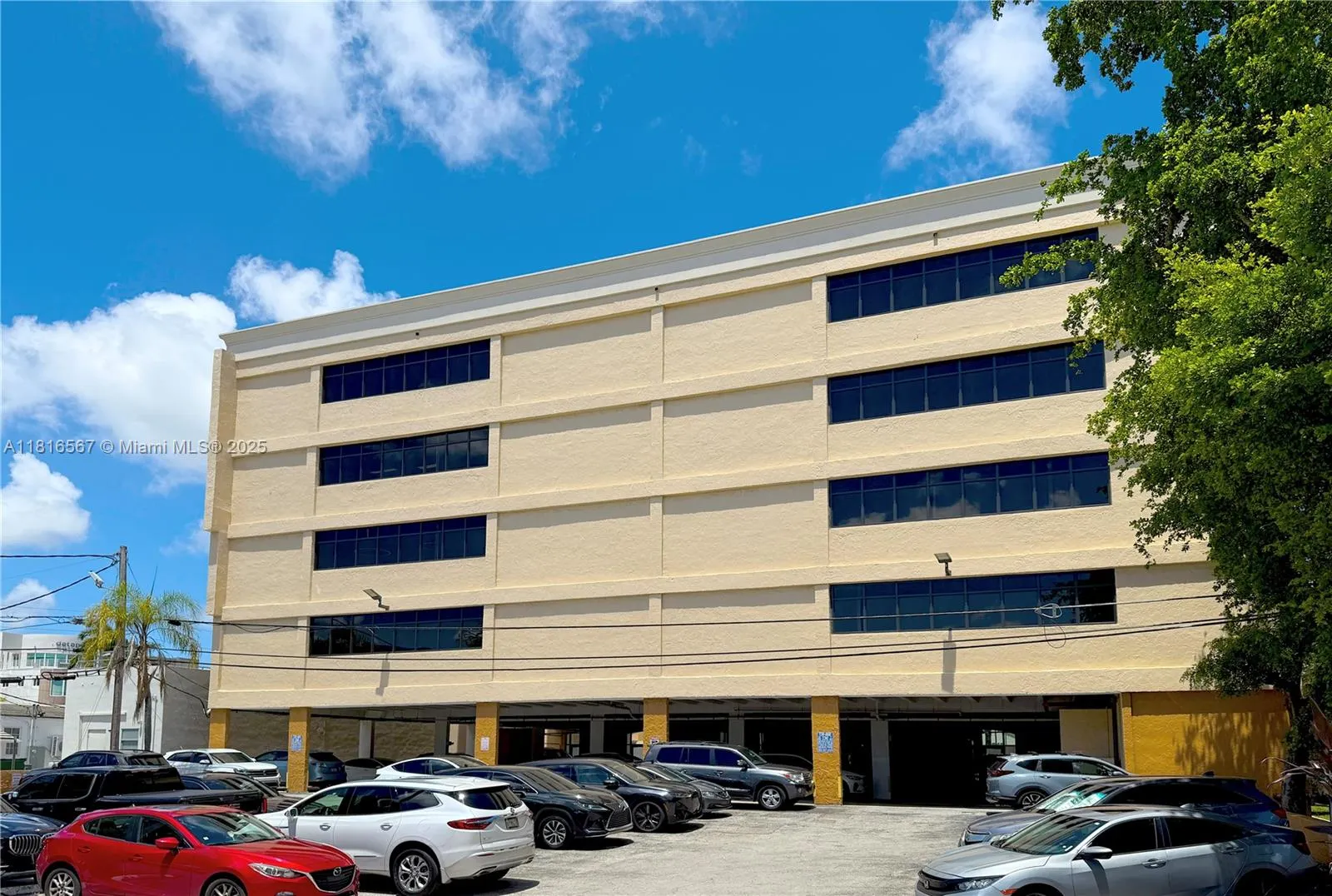 814 Ponce De Leon Blvd, #219