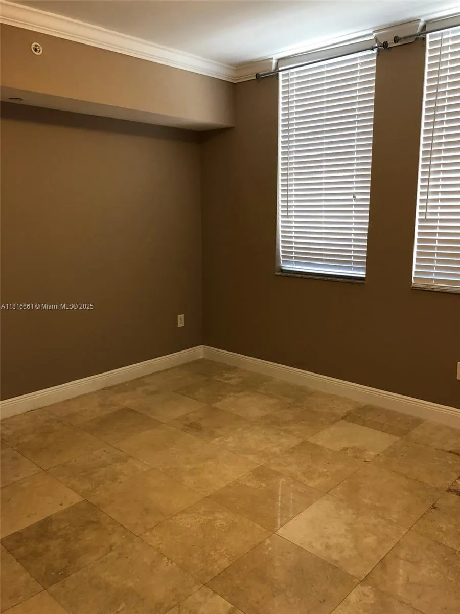 4100 Salzedo St, #505