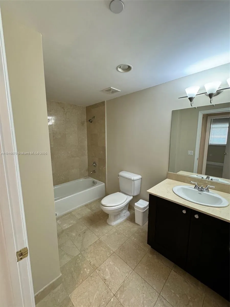 4100 Salzedo St, #910