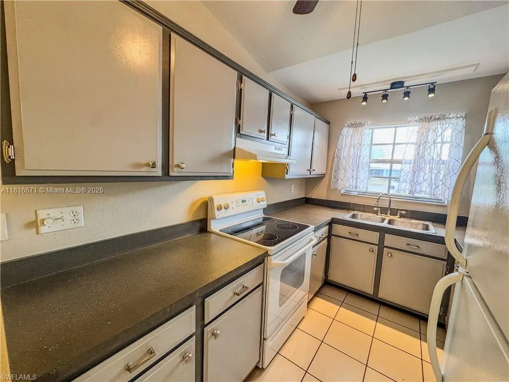 2016 Mariner Ct