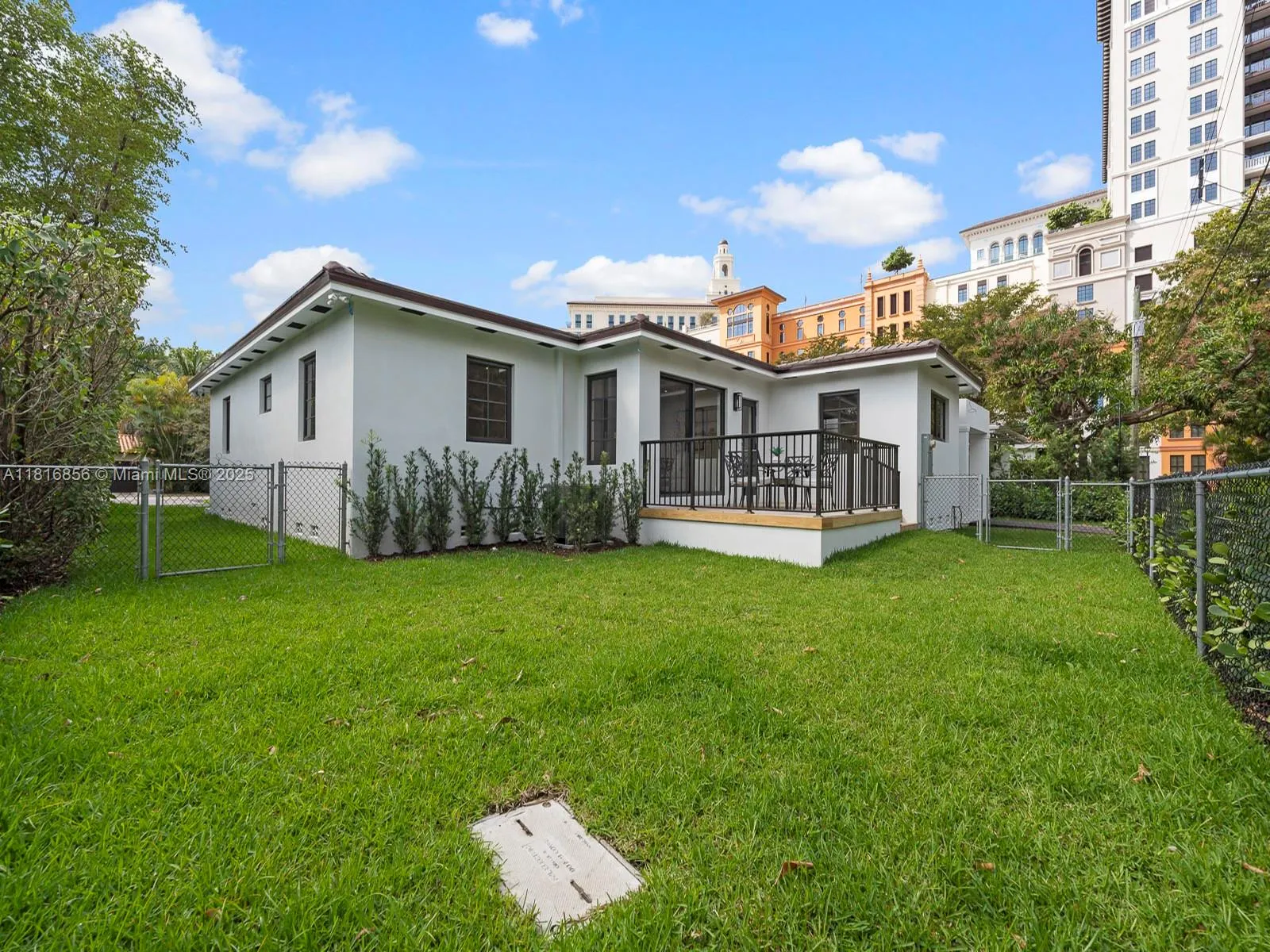 39 Palermo Ave