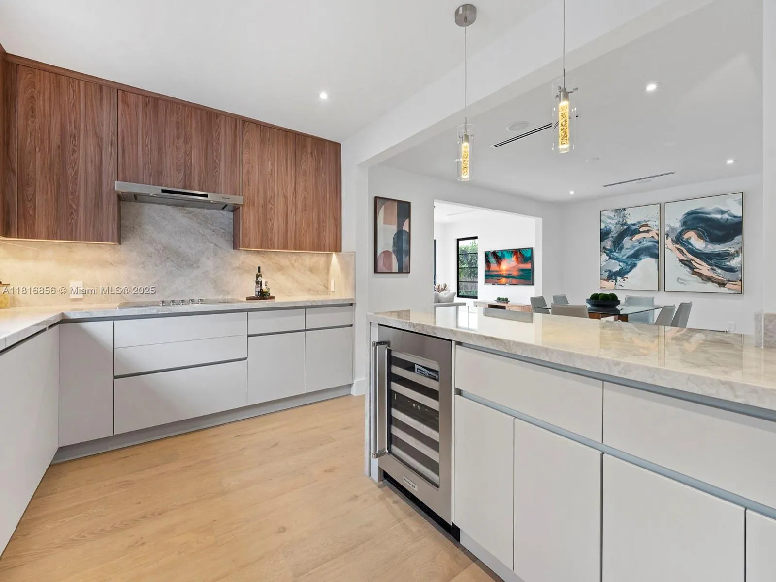 39 Palermo Ave