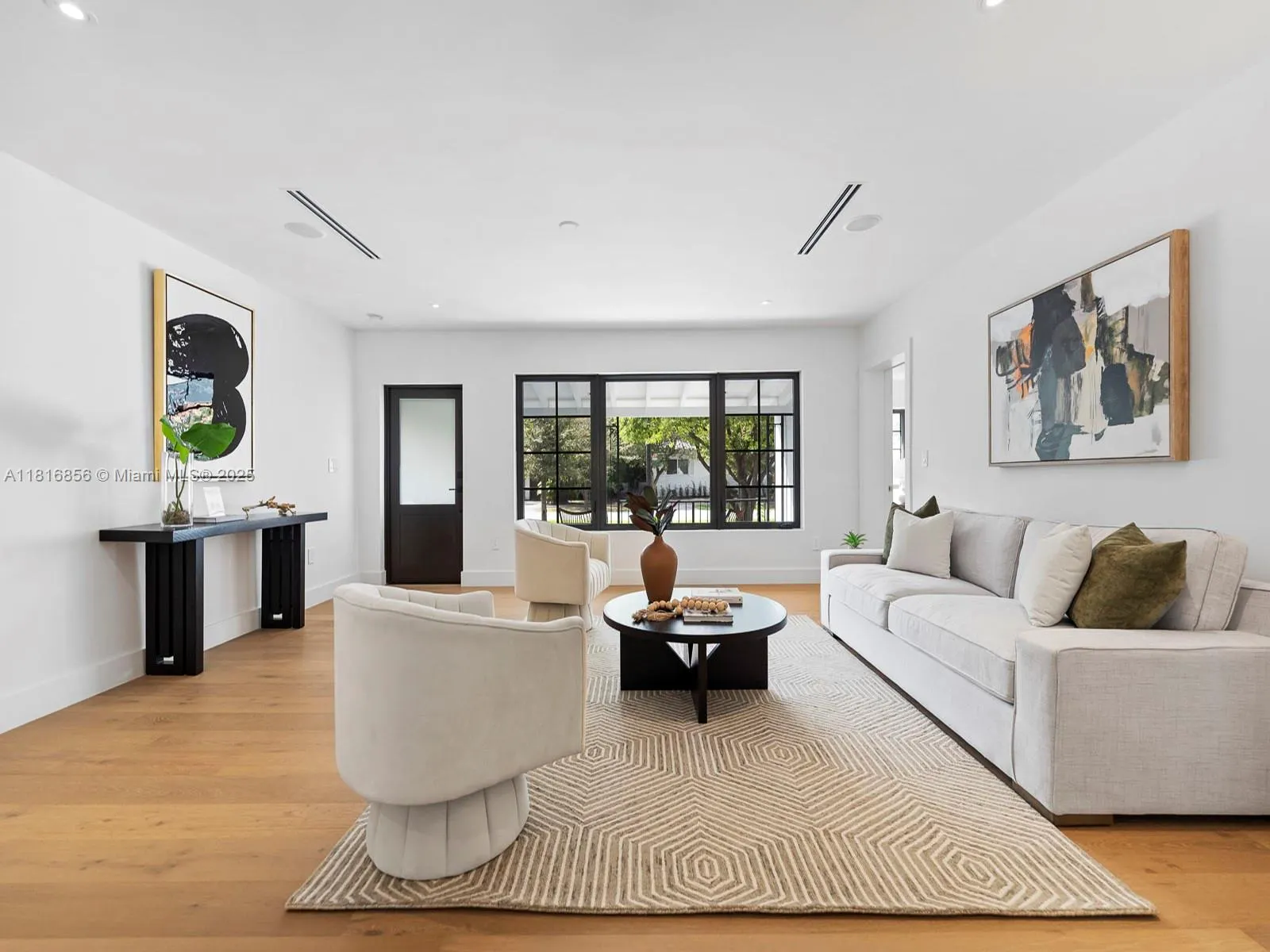 39 Palermo Ave