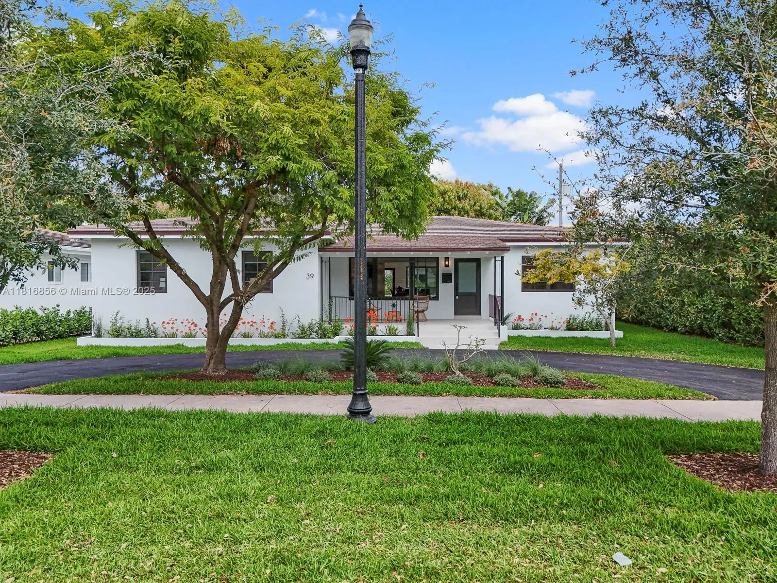 39 Palermo Ave