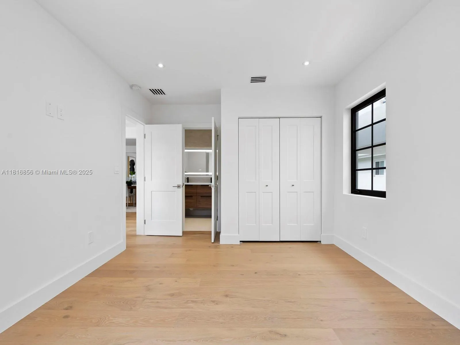 39 Palermo Ave
