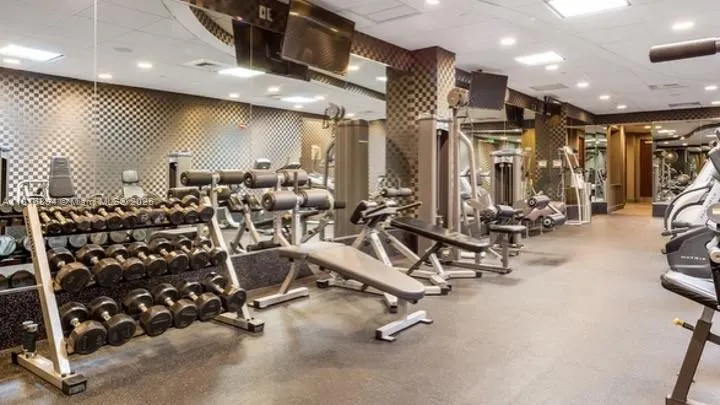 9401 Collins Ave, #401