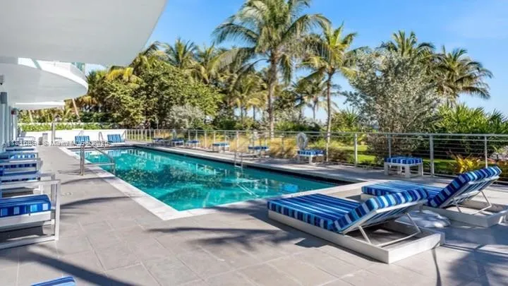 9401 Collins Ave, #401