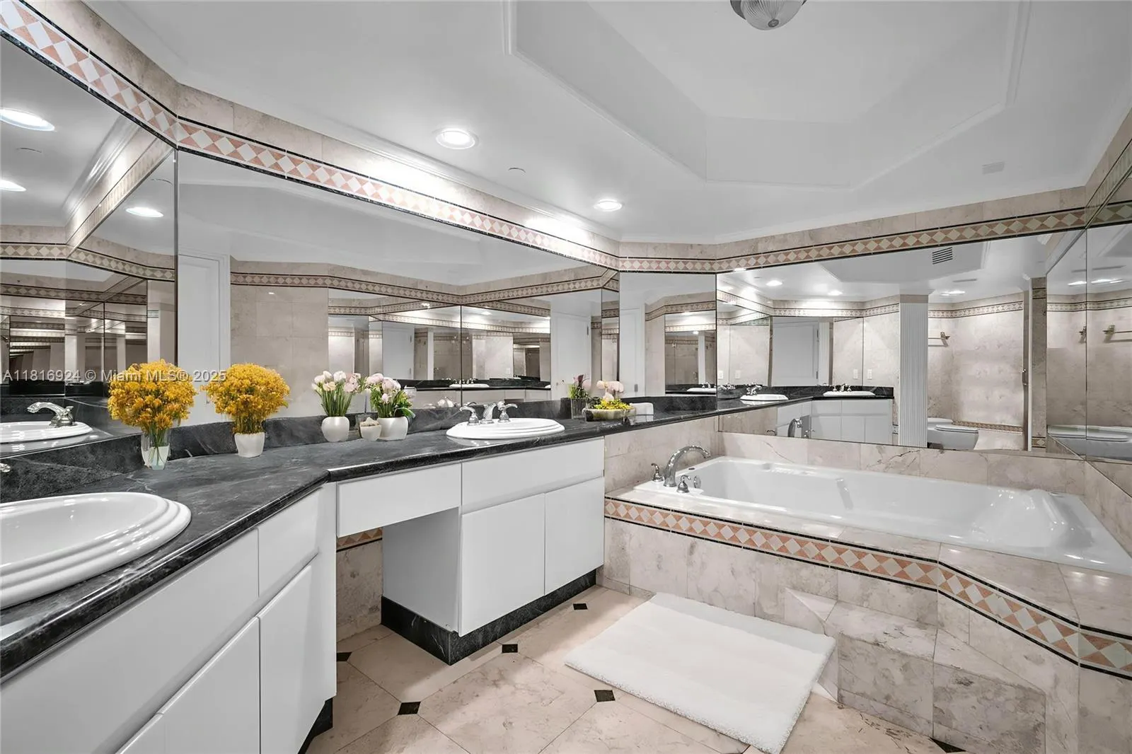 16445 Collins Ave (Direct Ocean View /Corner Unit), #1426