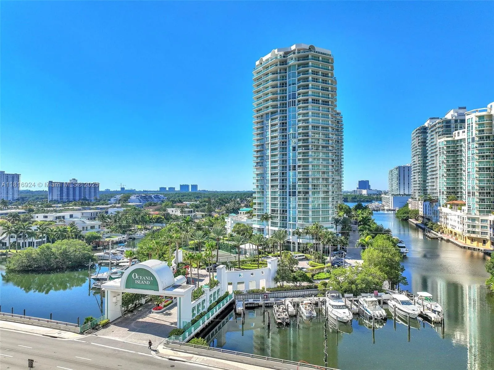 16445 Collins Ave (Direct Ocean View /Corner Unit), #1426