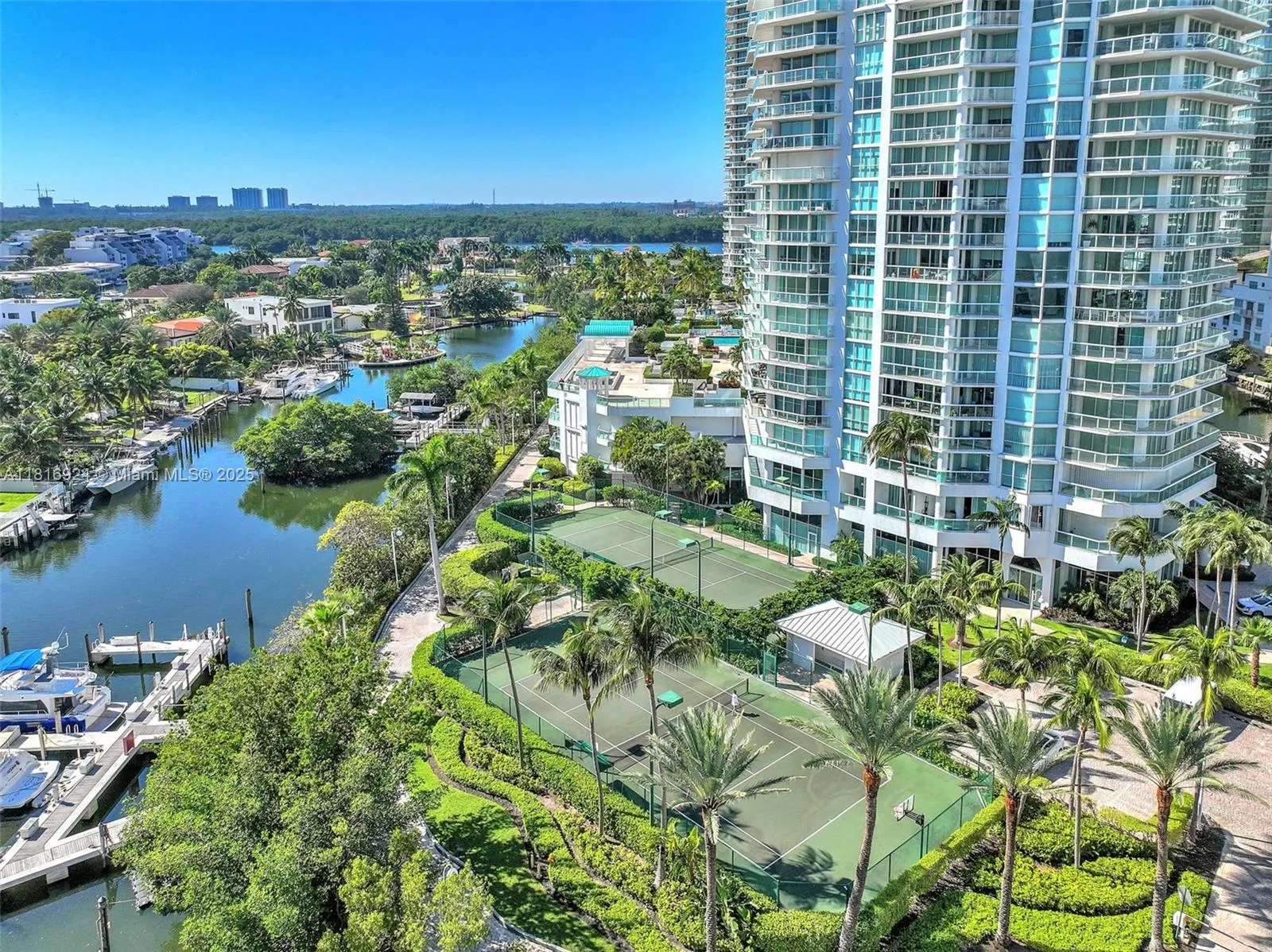 16445 Collins Ave (Direct Ocean View /Corner Unit), #1426