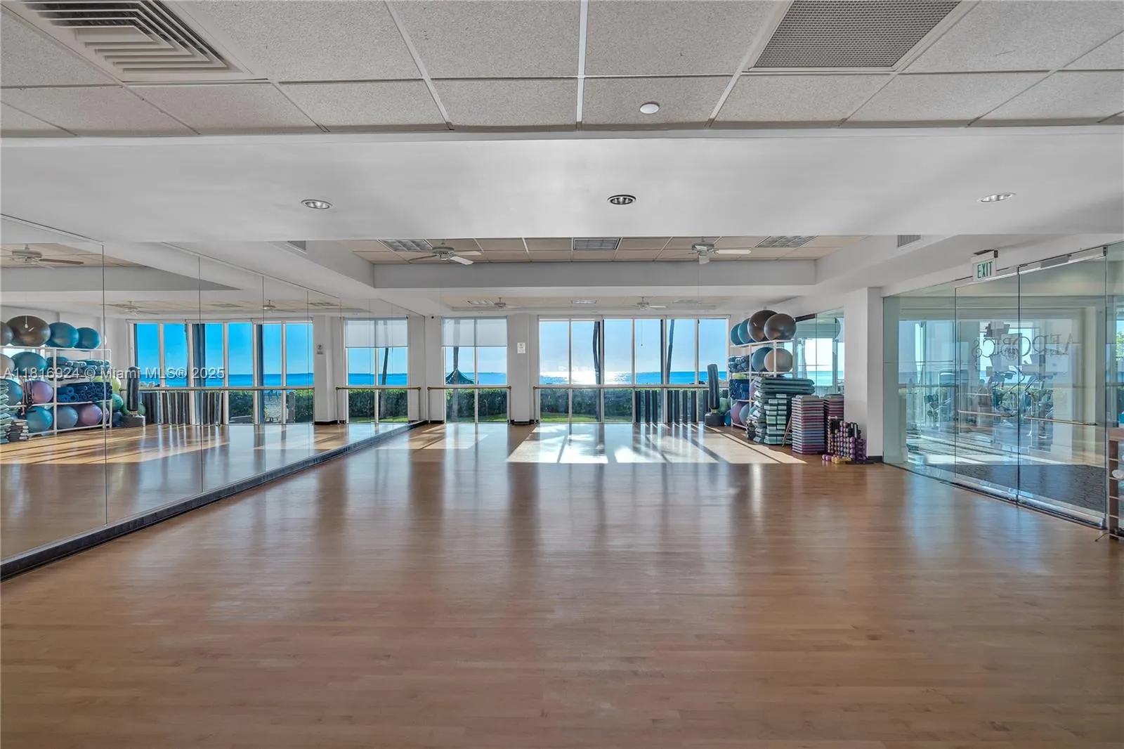 16445 Collins Ave (Direct Ocean View /Corner Unit), #1426