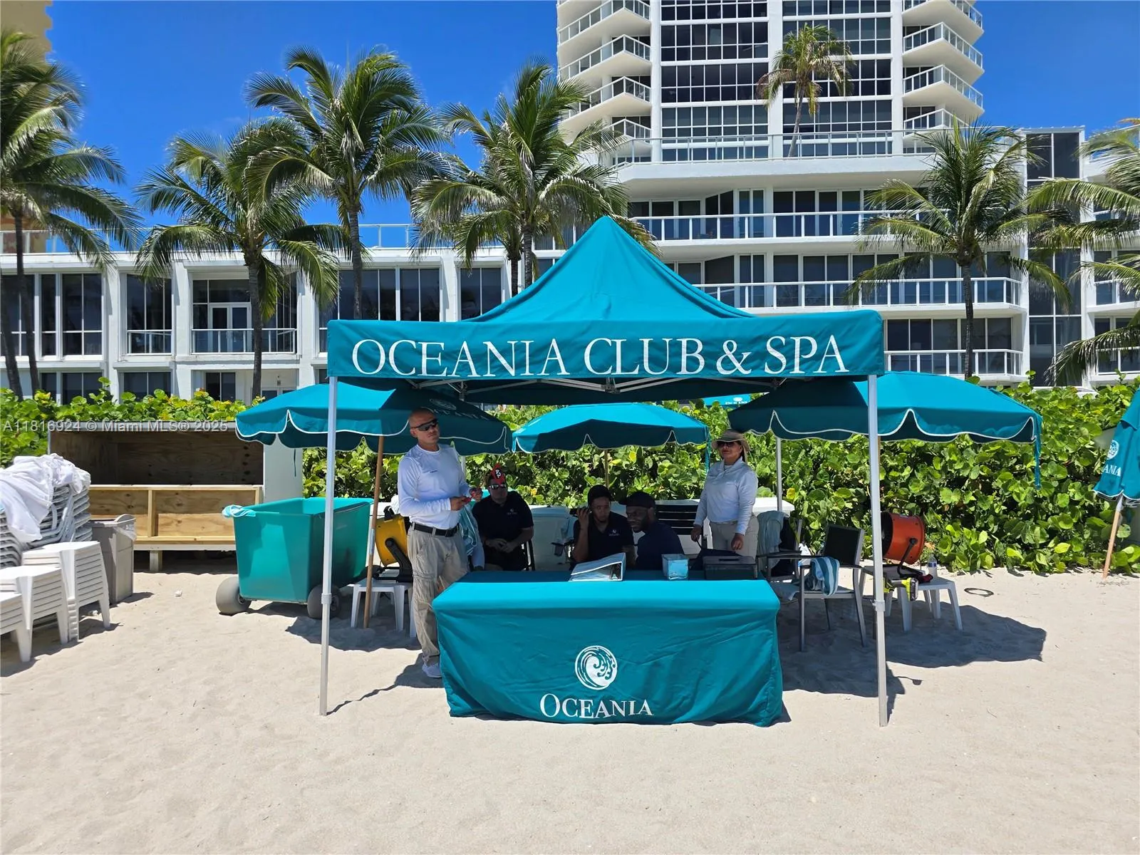 16445 Collins Ave (Direct Ocean View /Corner Unit), #1426
