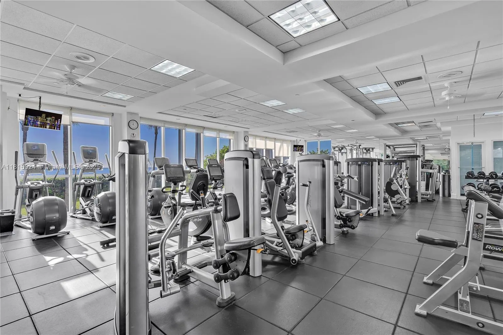 16445 Collins Ave (Direct Ocean View /Corner Unit), #1426
