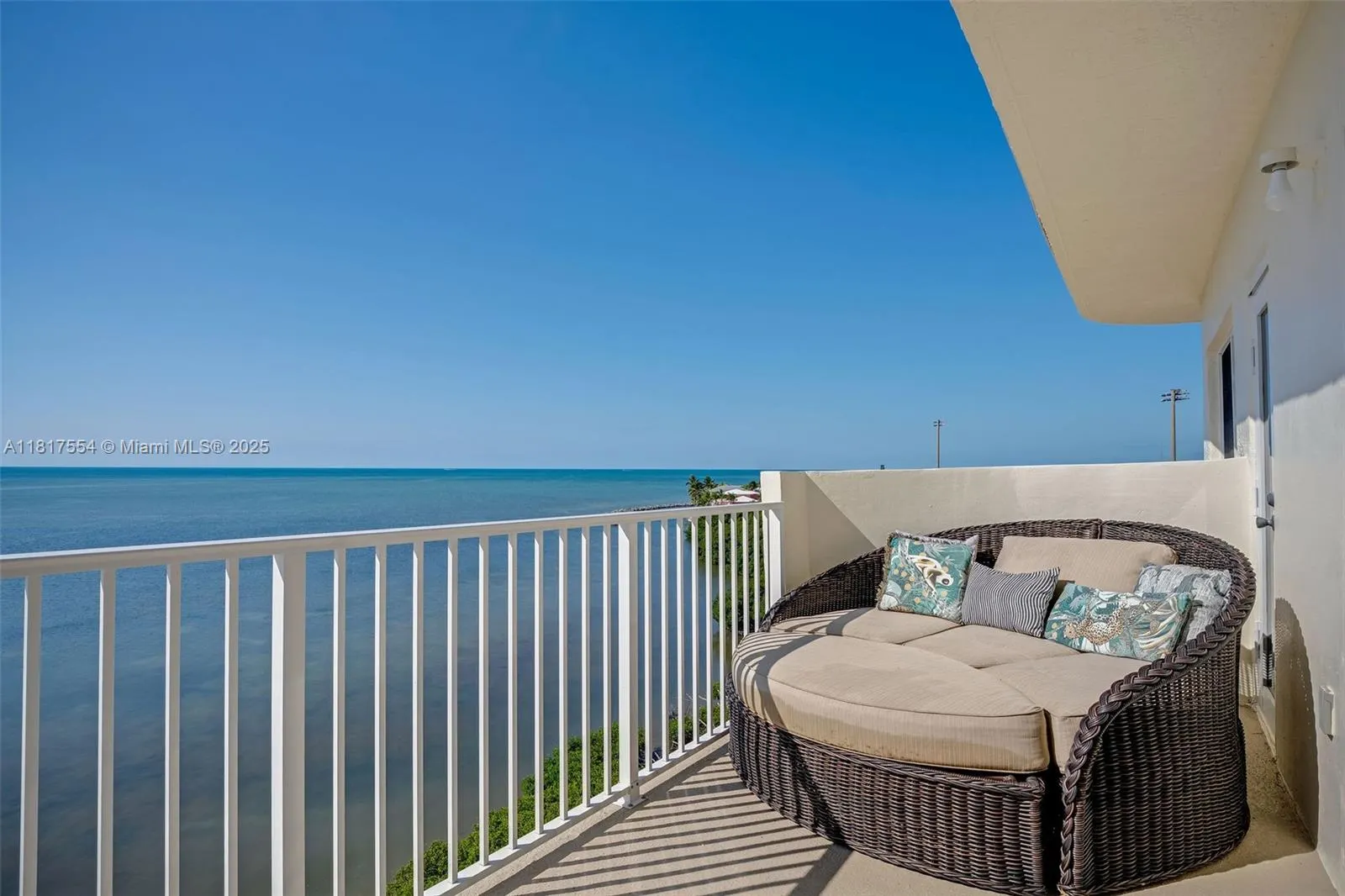 200 Wrenn Street, #PENTHOUSE 701
