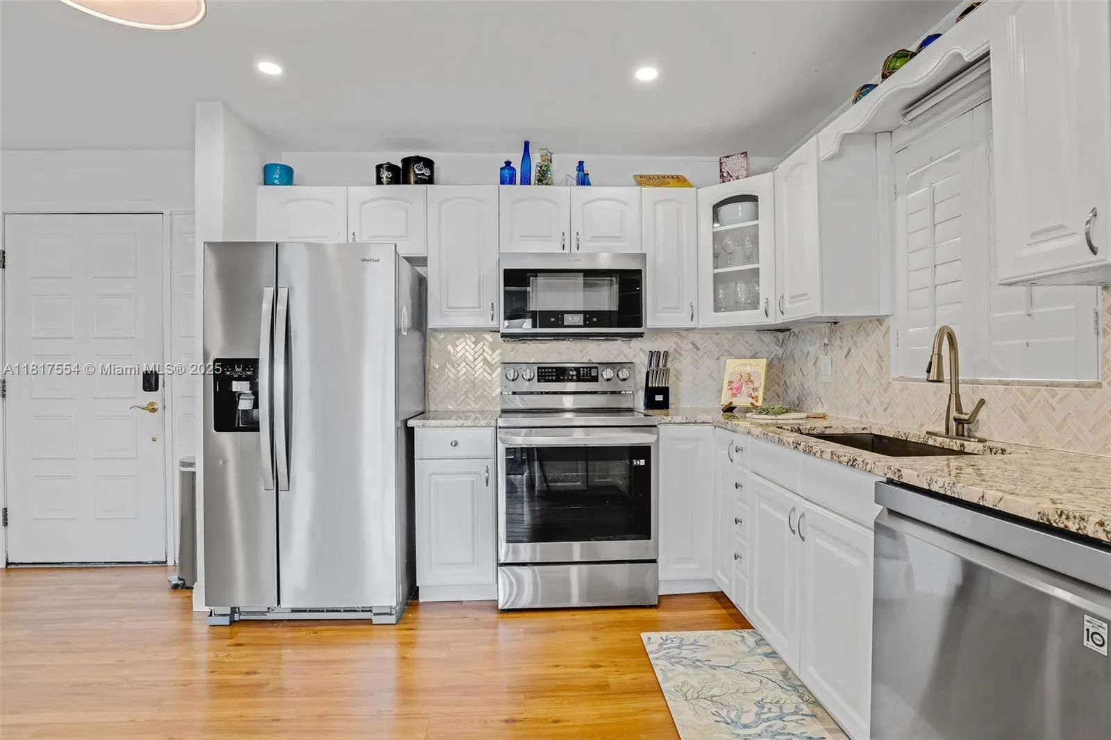 200 Wrenn Street, #PENTHOUSE 701