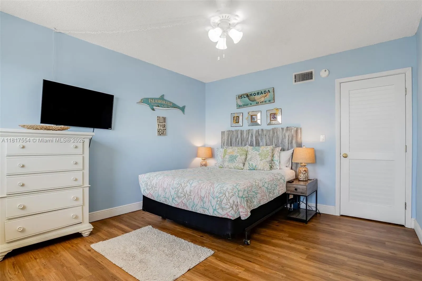 200 Wrenn Street, #PENTHOUSE 701