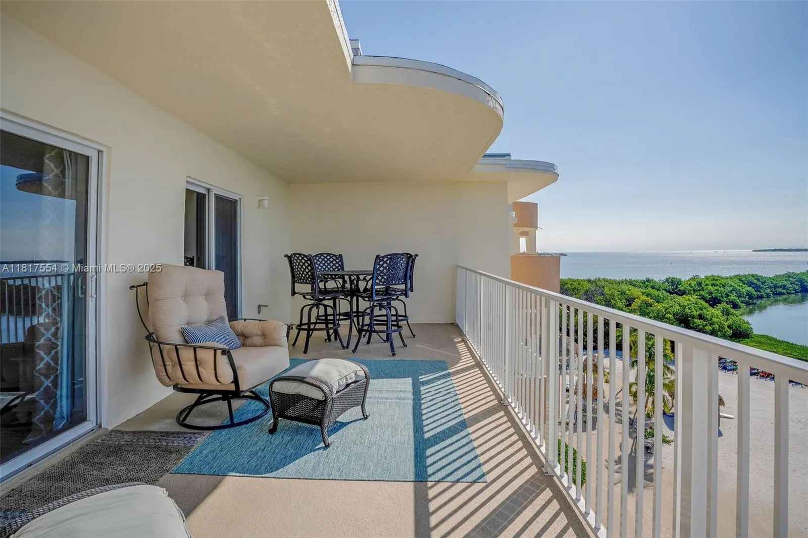 200 Wrenn Street, #PENTHOUSE 701
