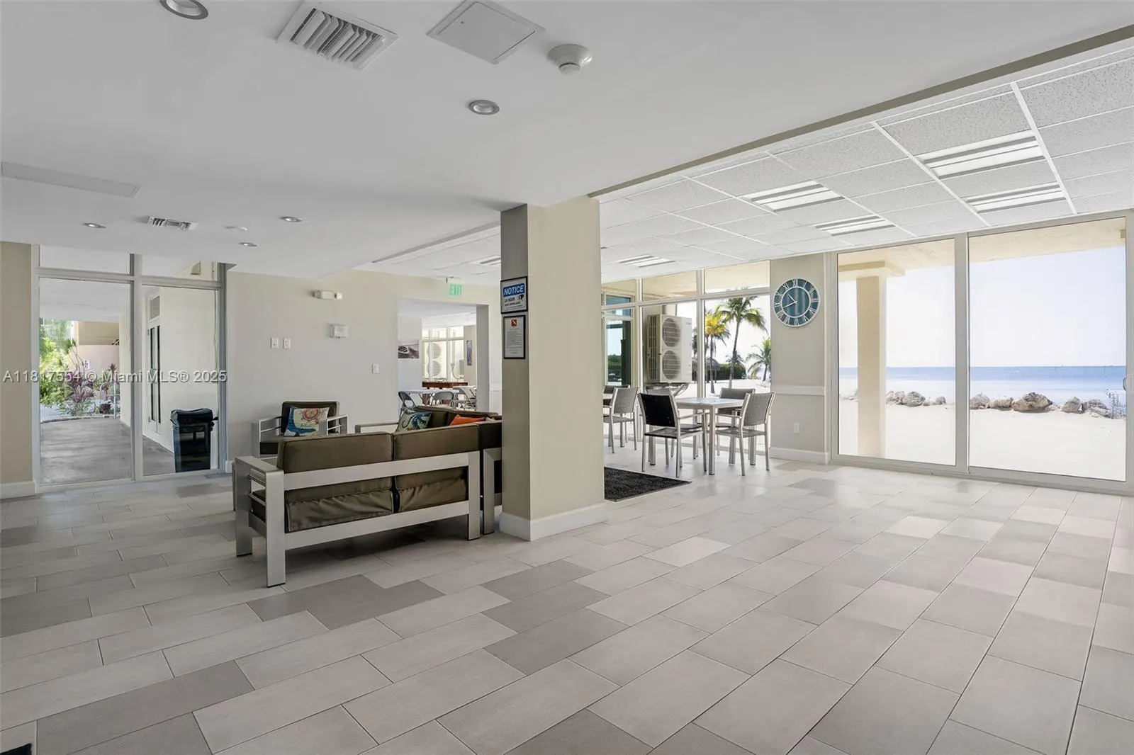 200 Wrenn Street, #PENTHOUSE 701