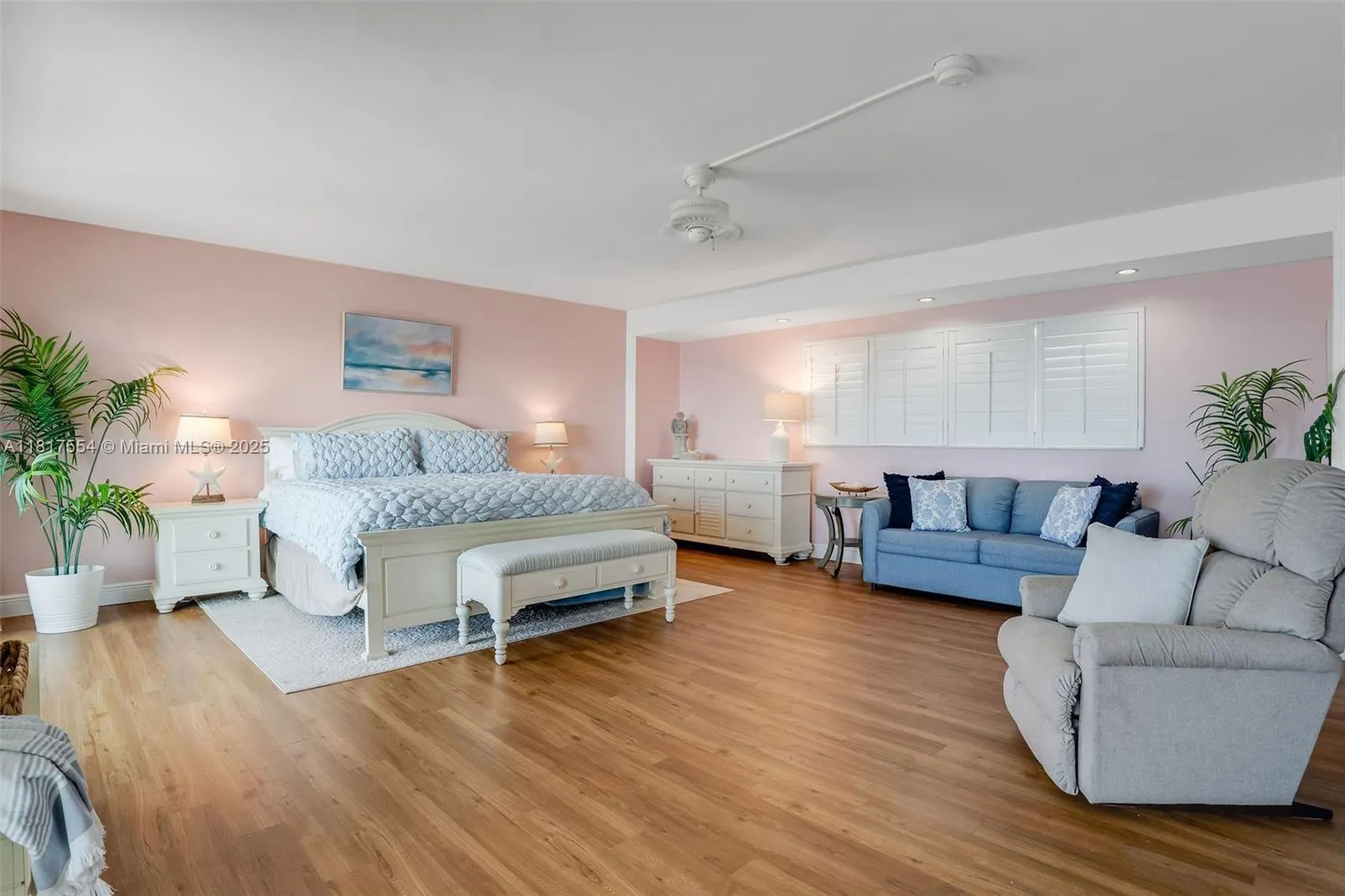 200 Wrenn Street, #PENTHOUSE 701