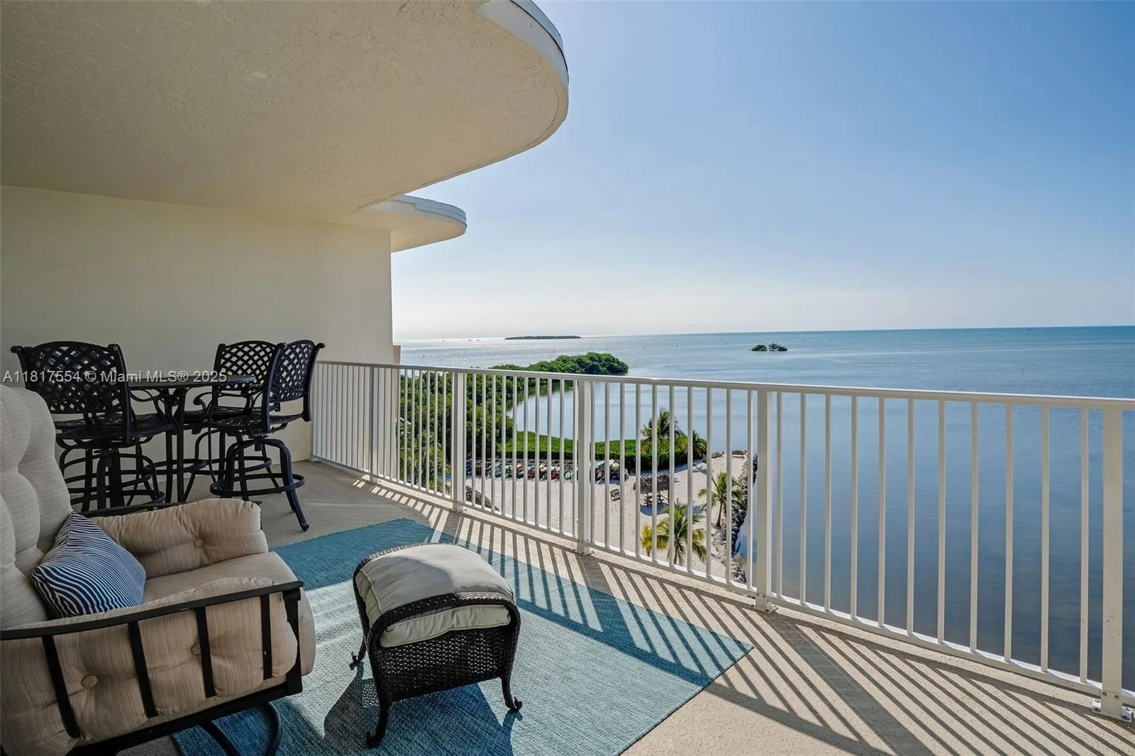 200 Wrenn Street, #PENTHOUSE 701