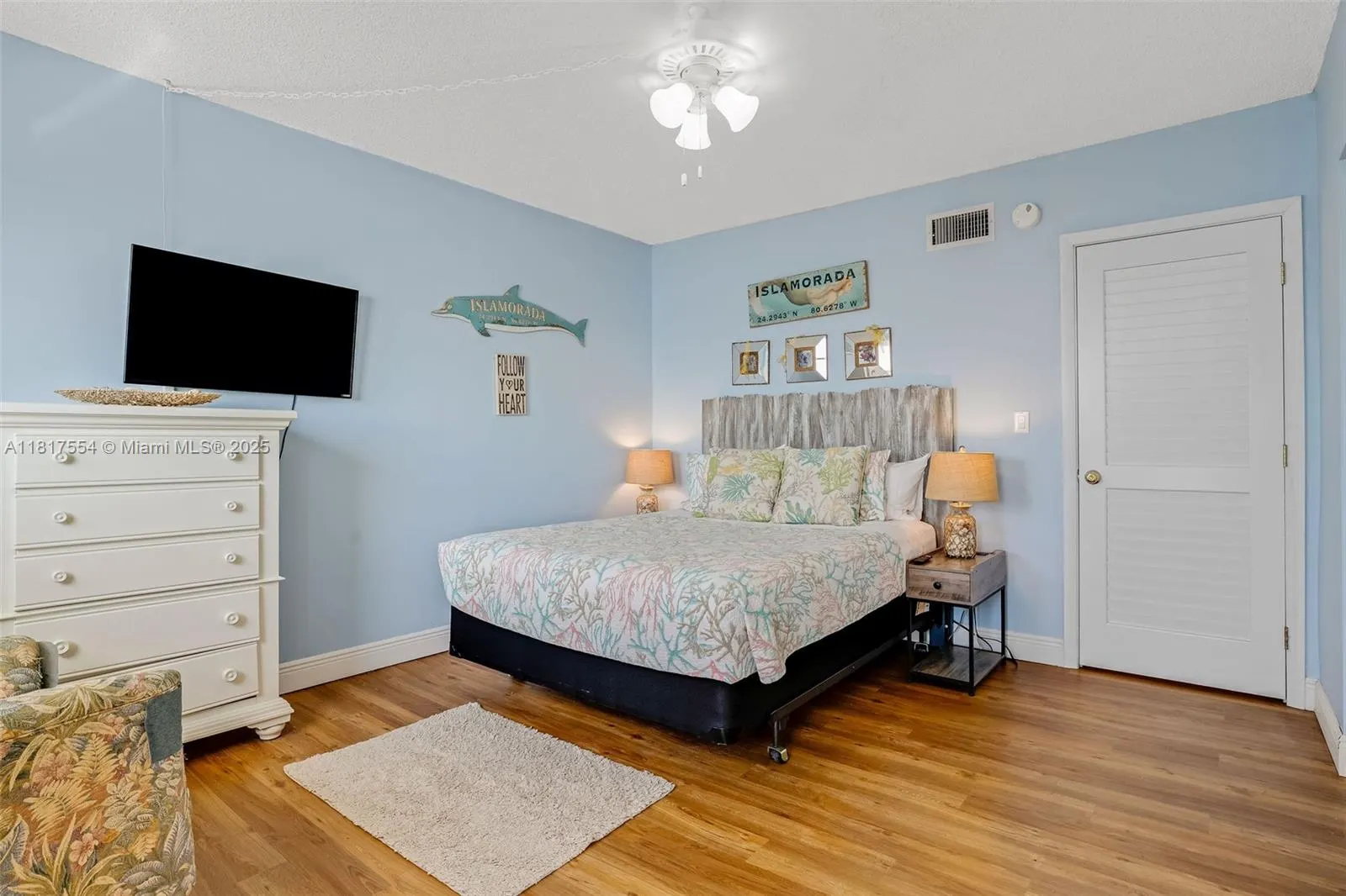 200 Wrenn Street, #PENTHOUSE 701